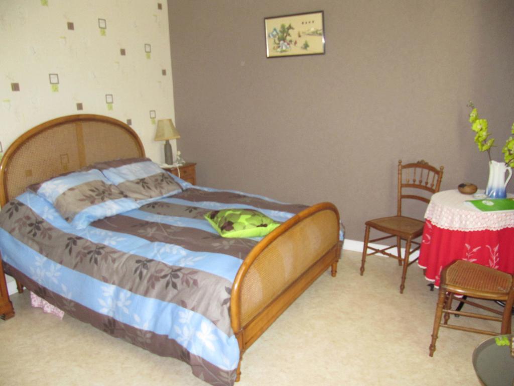 Chambres D'Hotes La Pinderie Val-Couesnon Oda fotoğraf